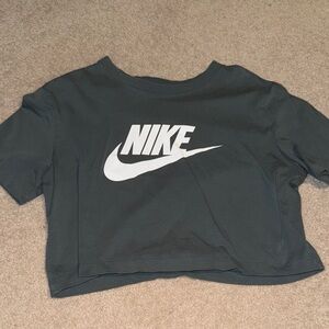 Nike Cropped T-Shirt